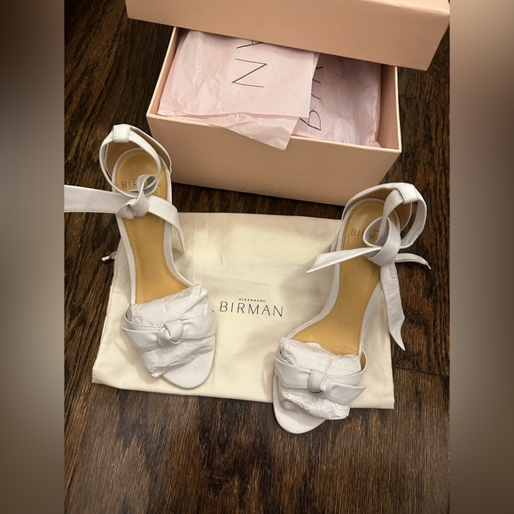 Alexandre Birman Clarita block sandal in white - Picture 6 of 10